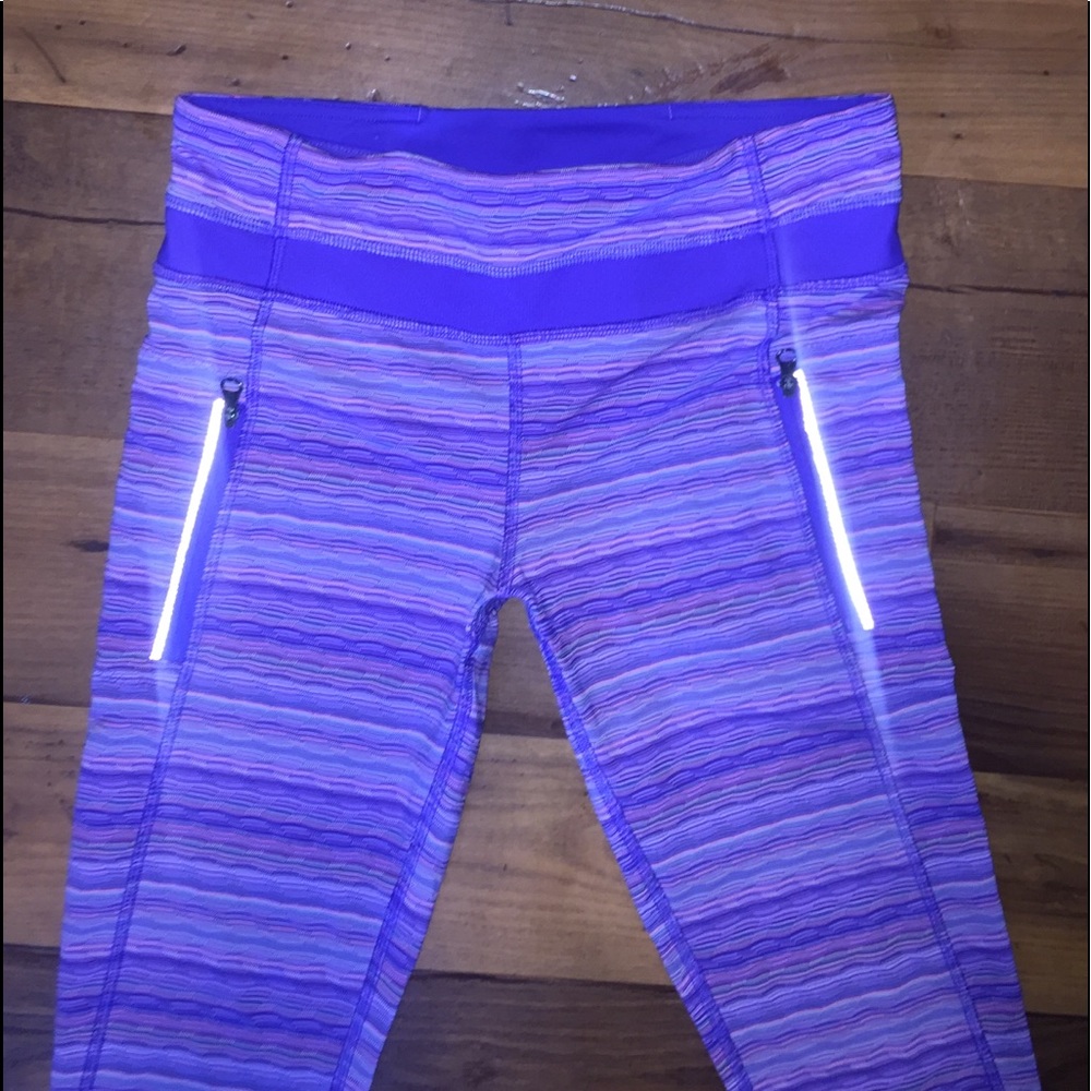 LULULEMON ,Purple stripes leggings (6)w/mesh - Picture 8 of 16